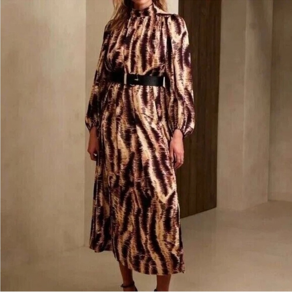 EUC Banana Republic Factory Slit Back Maxi Dress Size Large petite.